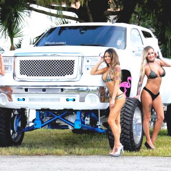 chevy 2500HD lifted truck sexies