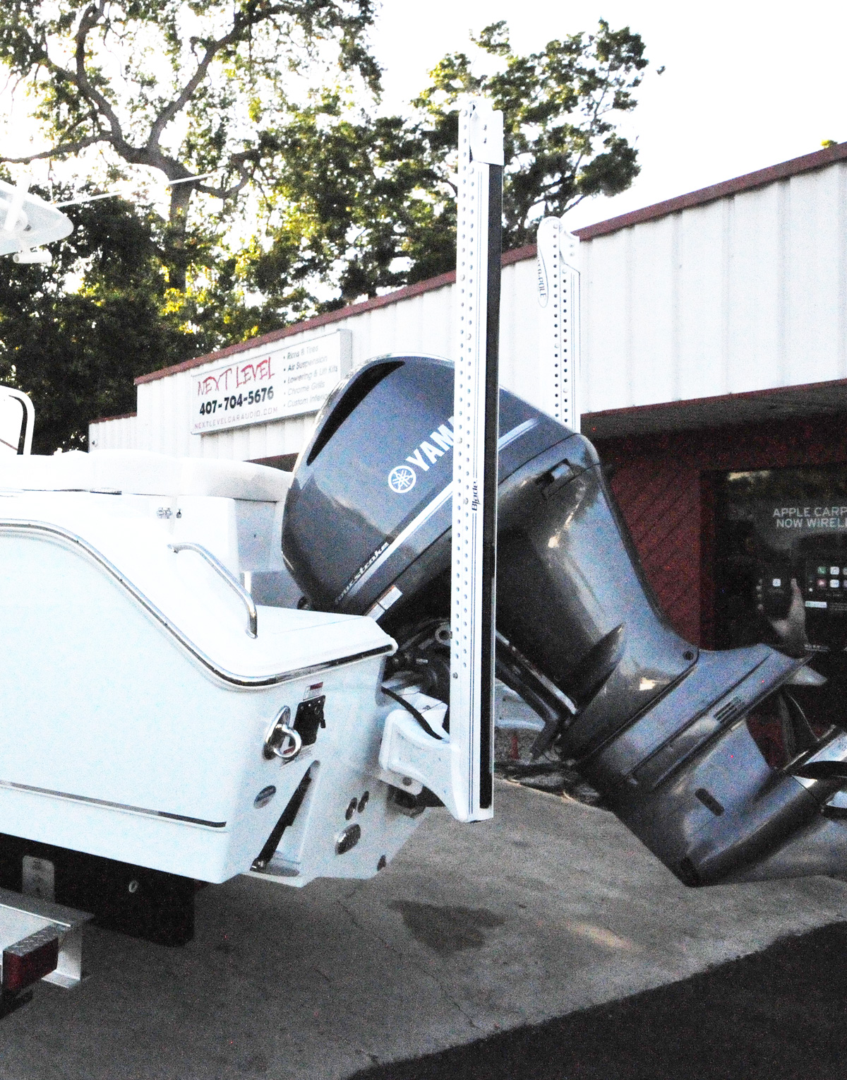 SeaHunt Gets 2 PowerPoles Installed Orlando Custom Audio