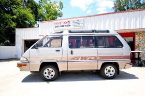 Toyota Masterace Surf Van Custom Stereo