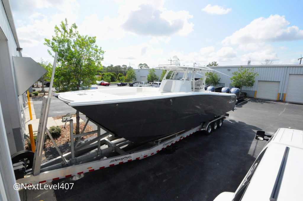 Freeman-Center-Console-boat-front-view